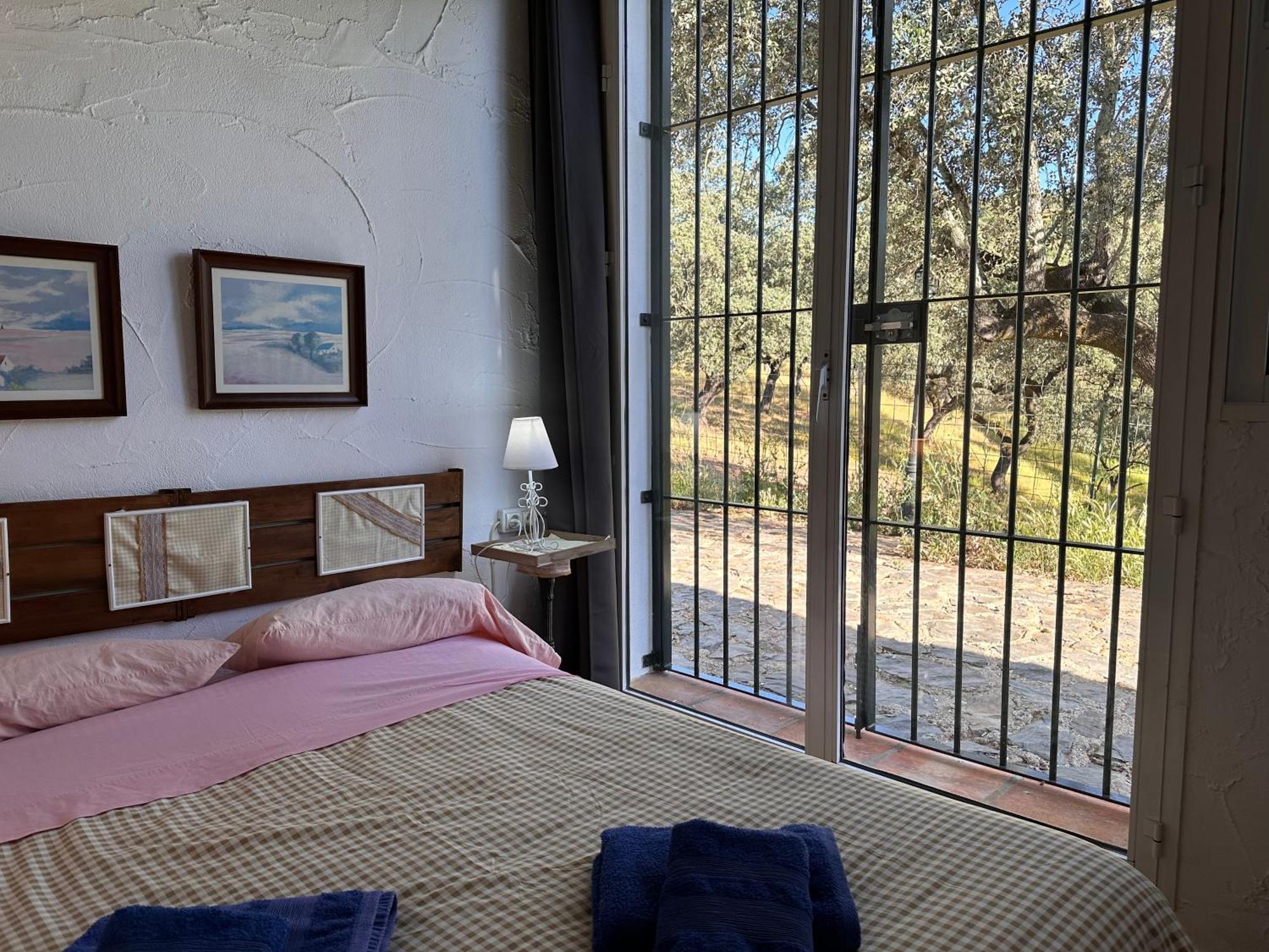 Casa Rural Navalonguilla Con Piscina Santa Olalla del Cala Zewnętrze zdjęcie